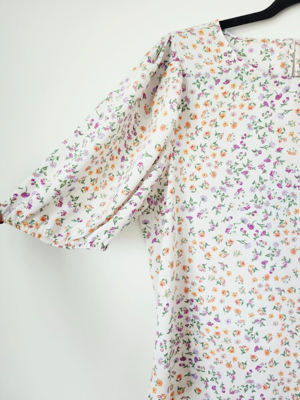 Anthropologie Elodie Floral Short Puff Sleeve Top - Picture 3 of 9